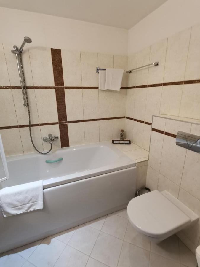 Las Vegas Rooms Βίλνιους Εξωτερικό φωτογραφία