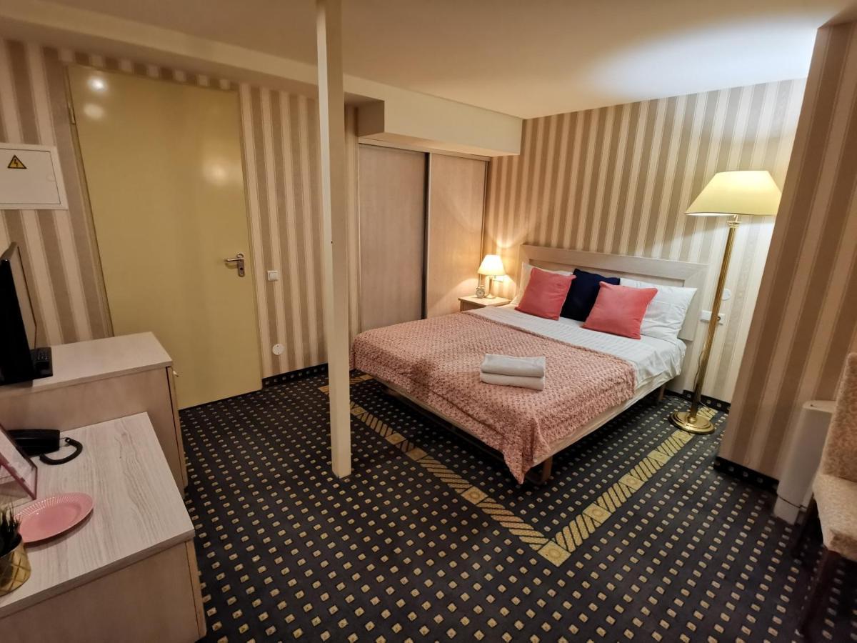 Las Vegas Rooms Βίλνιους Εξωτερικό φωτογραφία